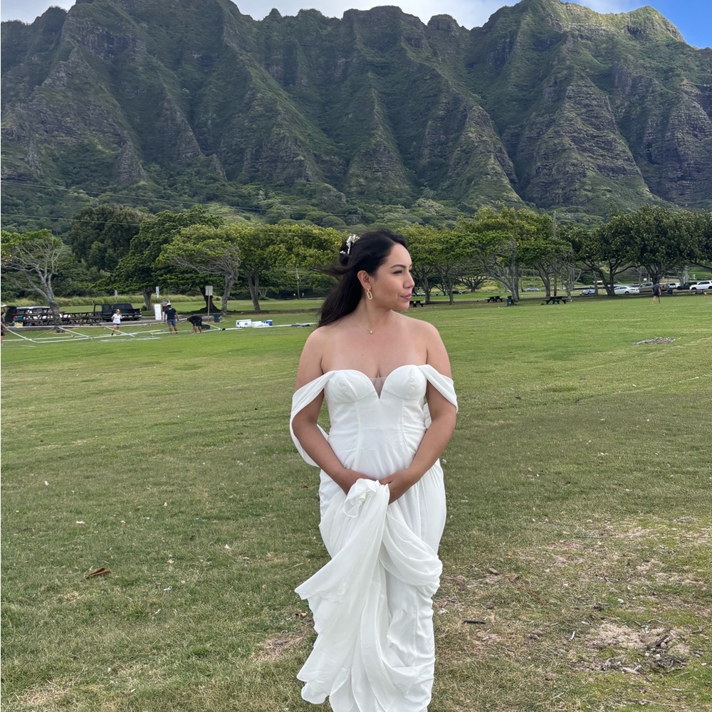 Azazie Diamond White Wedding Dress